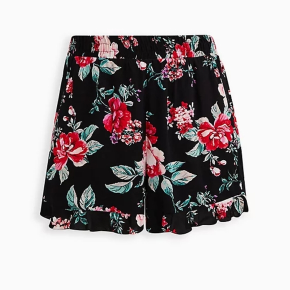 🛑Sale🛑 Torrid RUFFLE SHORT - GAUZE FLORAL BLACK - Picture 3 of 4